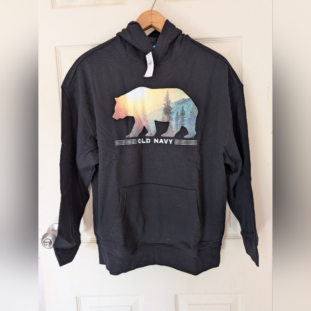 NWT Old Navy Black Hoodie with Bear and Forest
